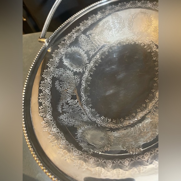 Cooper Brothers Silver Plated Fruit/Bread Basket w/Handle.  Brides Basket - Picture 2 of 9